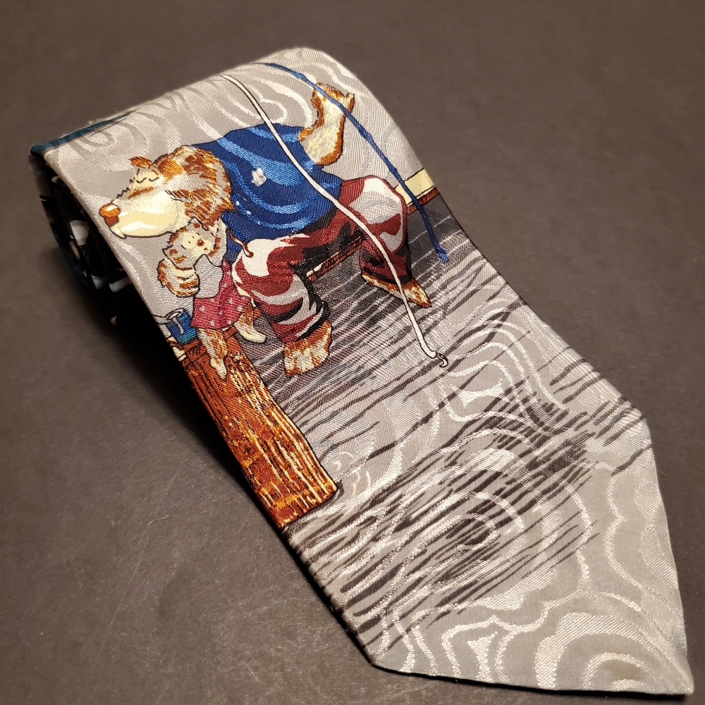Bears Fishing Silver Tie